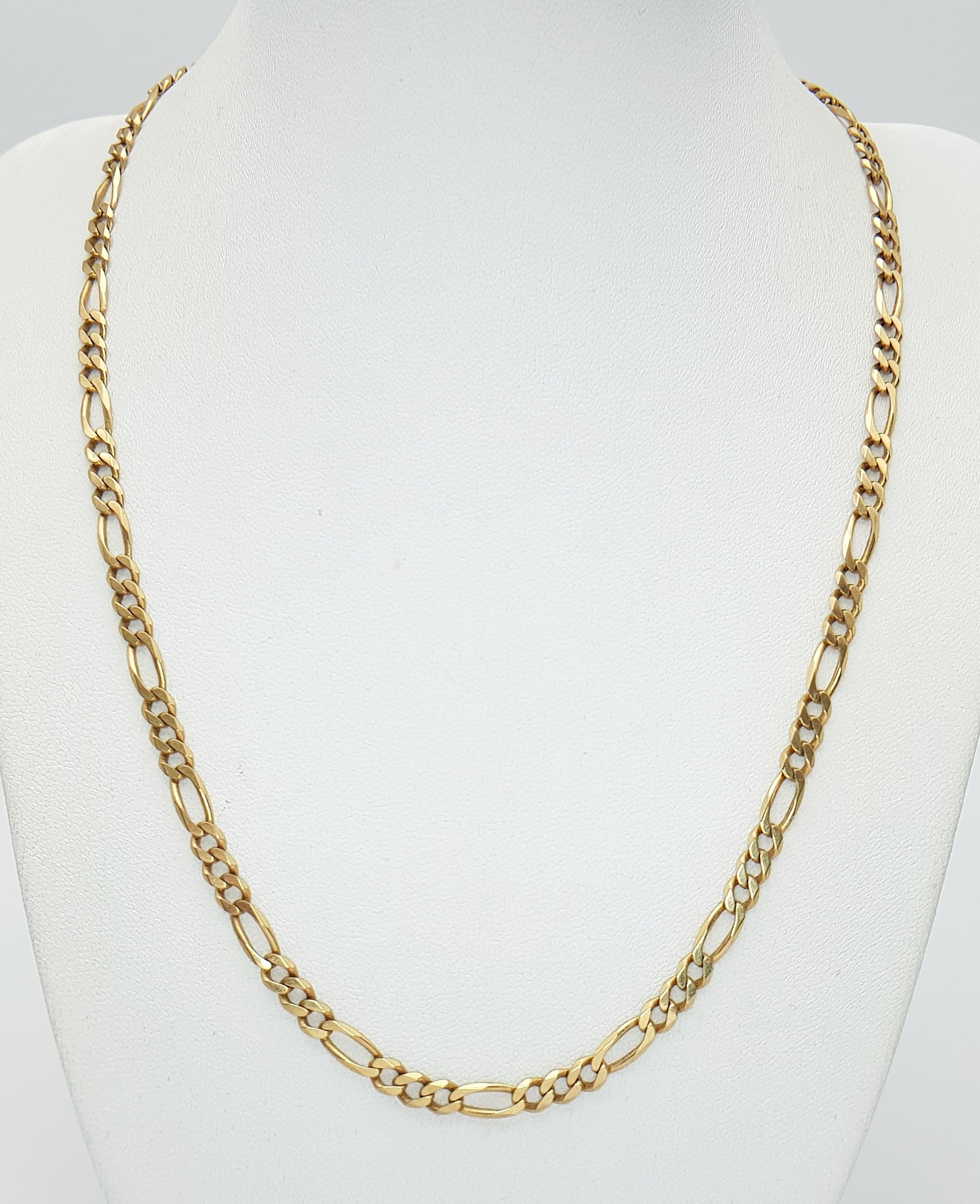 An Italian 9K Yellow Gold Figaro Link Necklace. 48cm length. 13g.