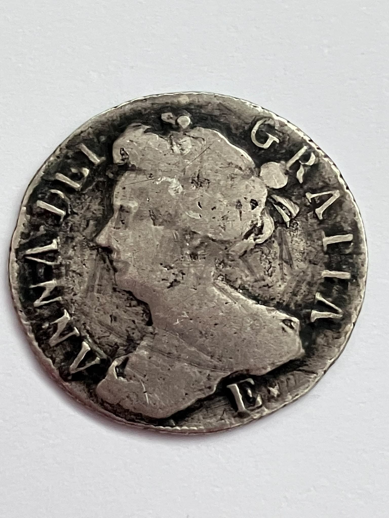 1708 QUEEN ANNE SILVER SIXPENCE coin. Condition Almost Fine. Nice Portrait .Please see pictures.