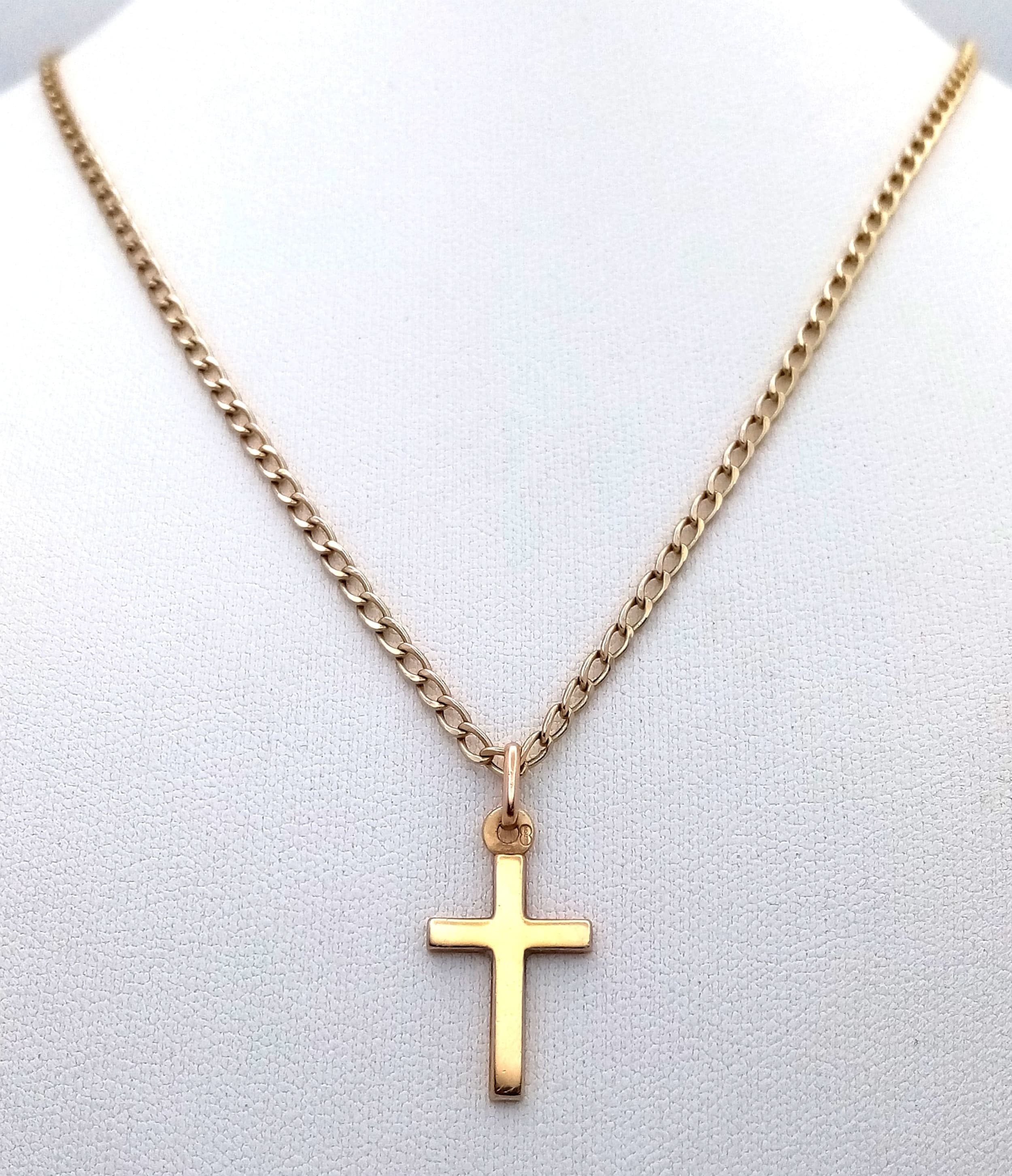 Classic Dainty 9 CARAT GOLD CROSS and 9 CARAT GOLD CHAIN NECKLACE. 46 cm.