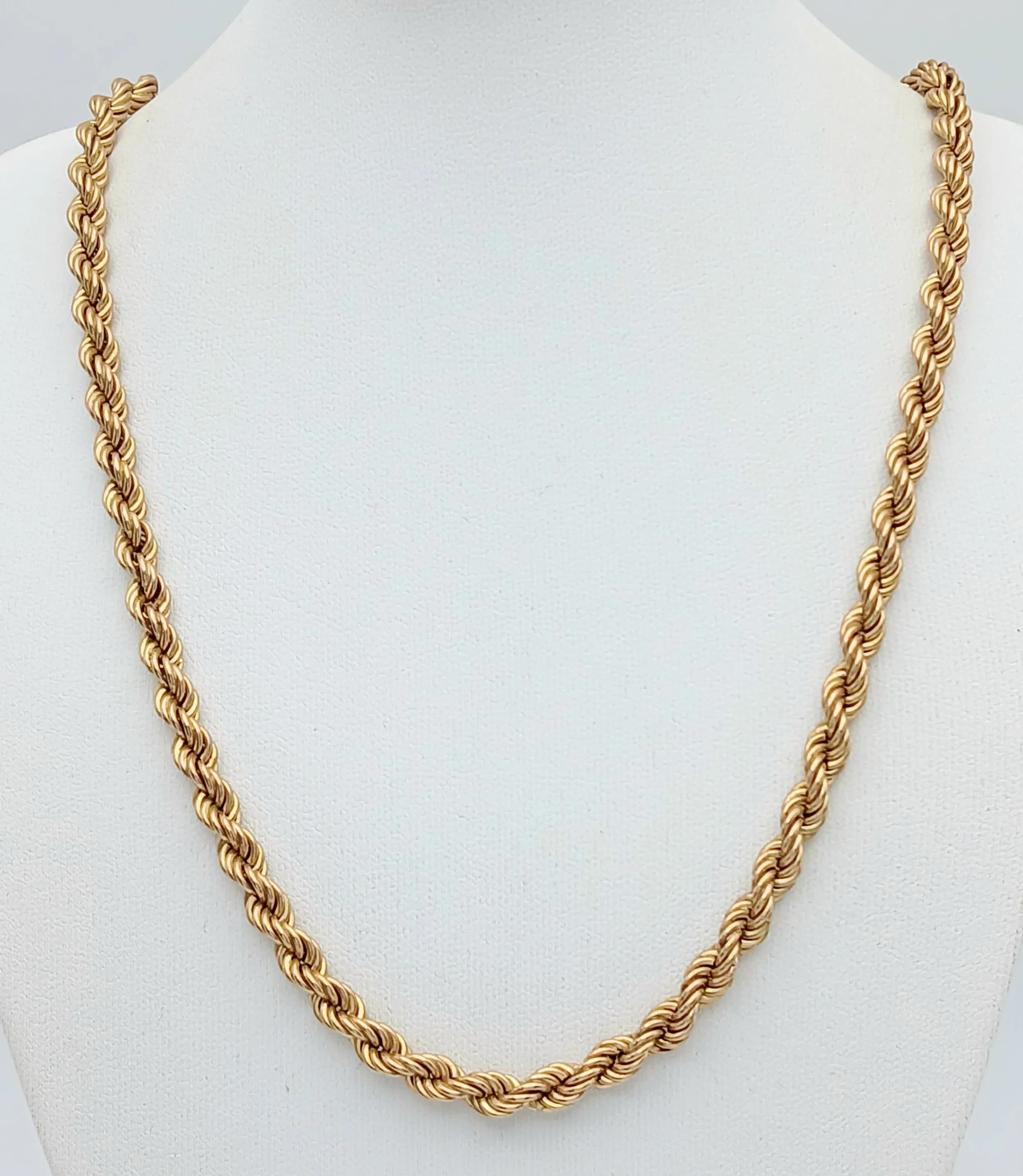 A 9K GOLD TWIST LINK NECKLACE CHAIN . 10.6gms 50cms