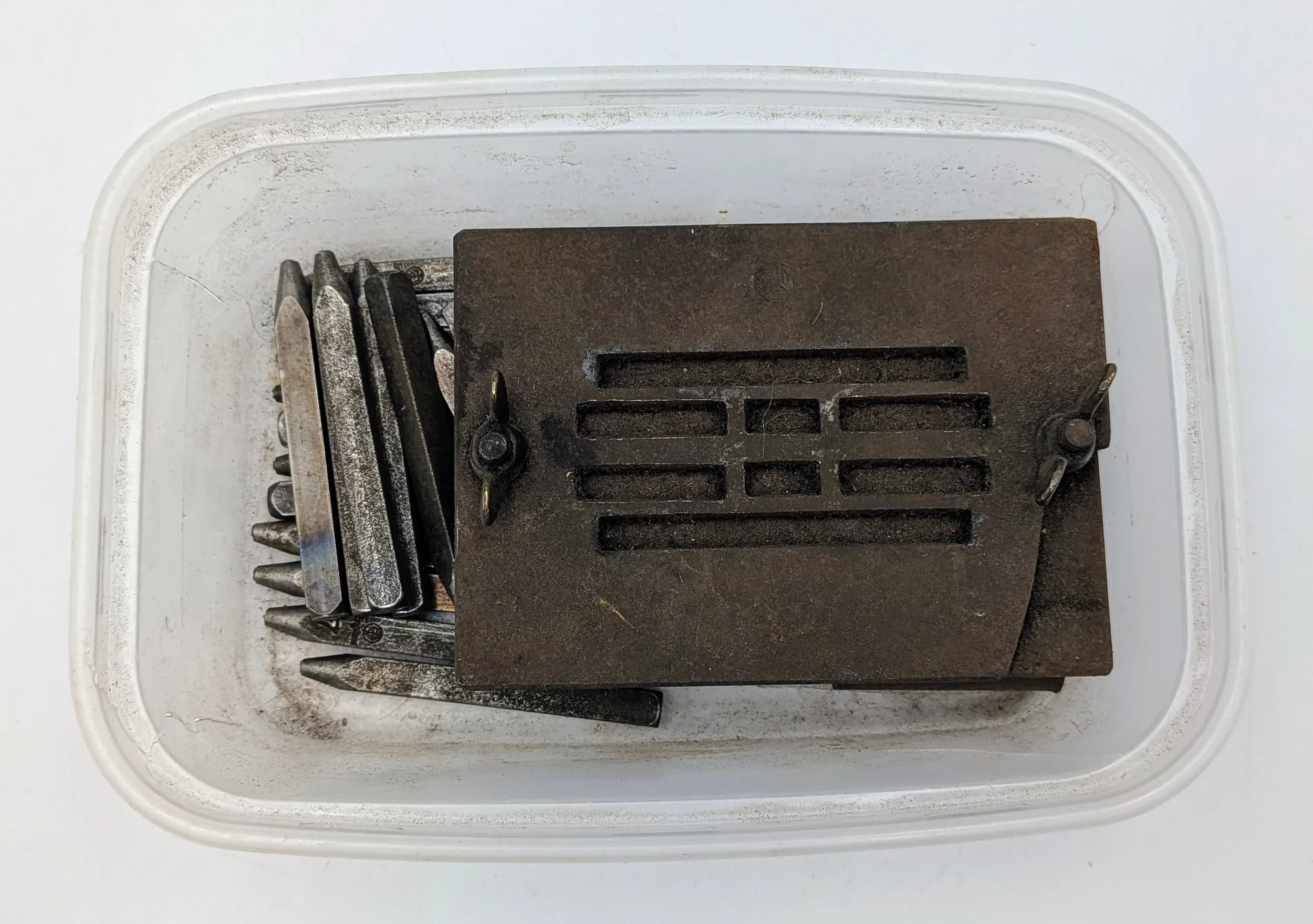 WW1 - WW2 German Replacement Dog Tag Stamping Kit. Used by Field Hospitals for re-issuing dog tags.