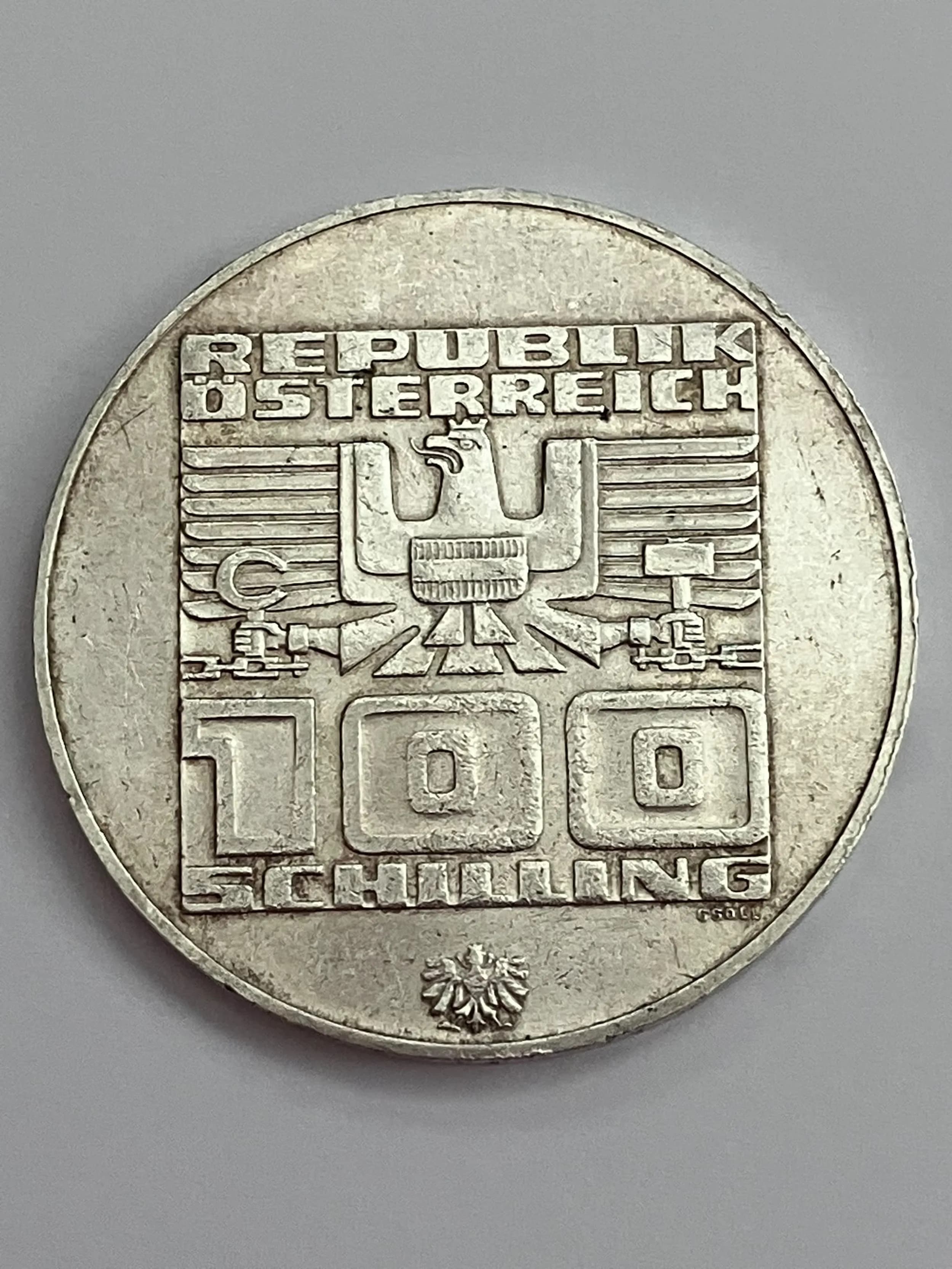 1976 AUSTRIAN SILVER ‘INNSBRUCK WINTER OLYMPICS’ 100 SCHILLING COIN. Very Fine Condition.
