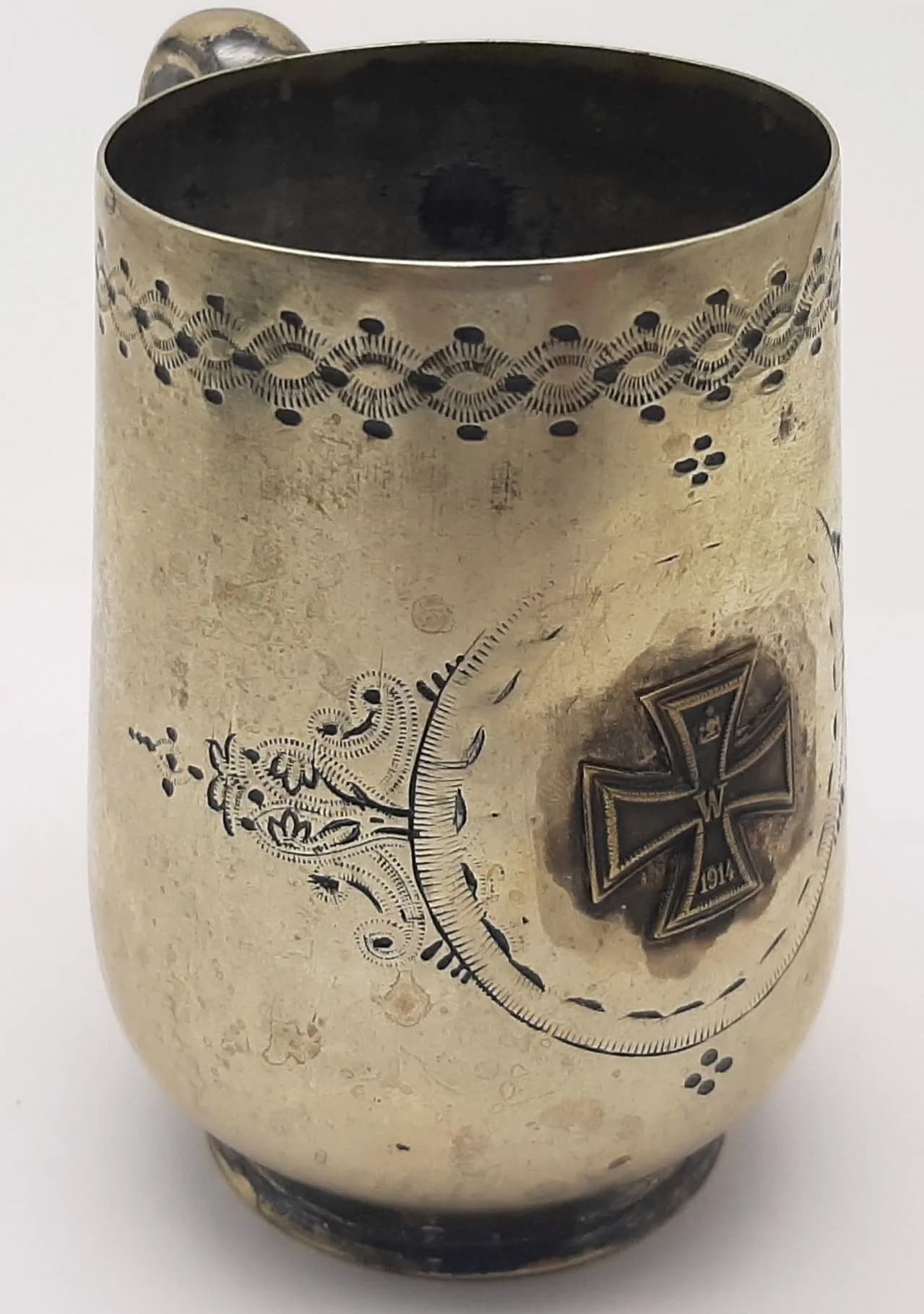 WW1 Imperial German Schnapps Cup with an Iron Cross 1st Class.