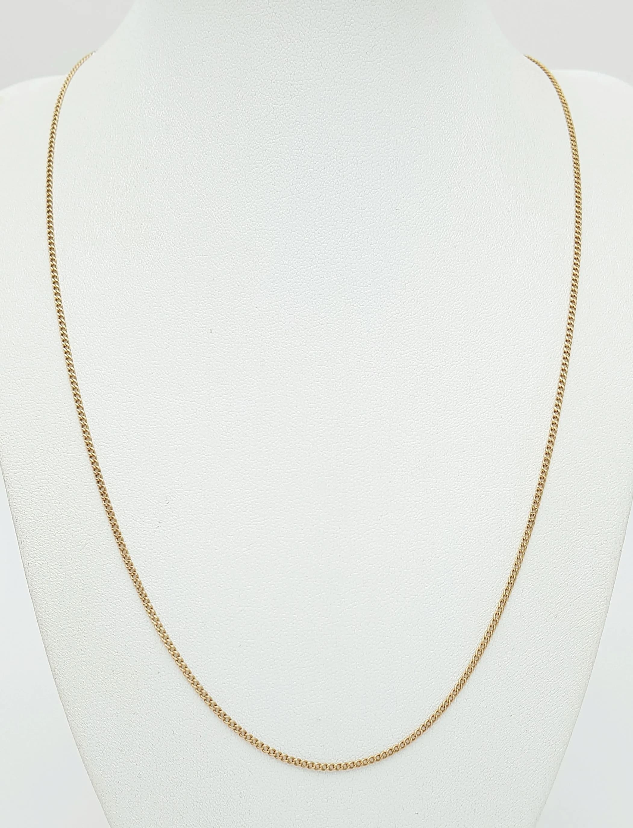 An 18K Yellow Gold Petit Curb Link Chain Necklace. 52cm. 4.5g.