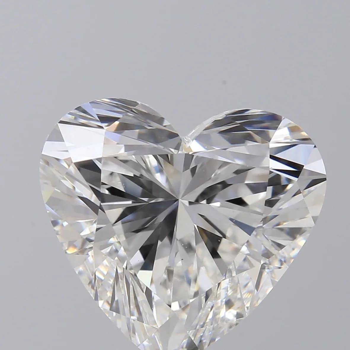 A 4.56ct Heart Cut Lab-Grown Diamond. Colour E, clarity VS1. IGI certified. Cert no: LG726560050. Measurements: 10.46 x 11.37 x 6.74 mm.