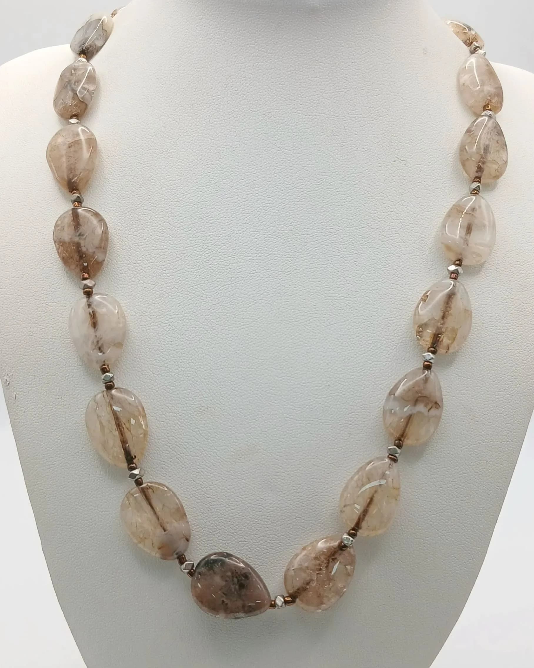 A Quartz Necklace by Nakamol. White metal. 49.5cm - 54.5cm length, 58.55g total weight.