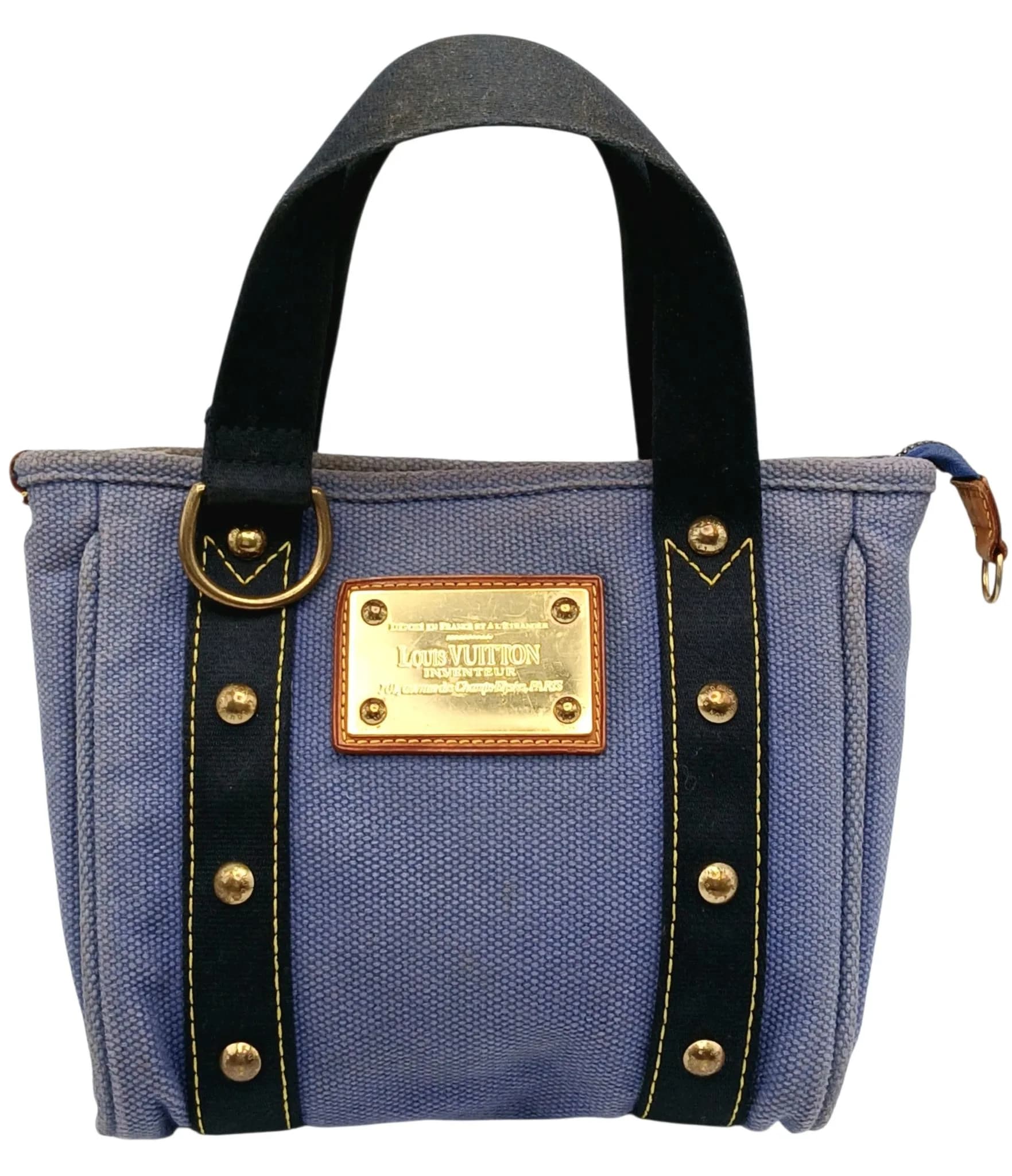 A Collectible Vintage Louis Vuitton Blue Canvas Bag. 27 x 21cm.