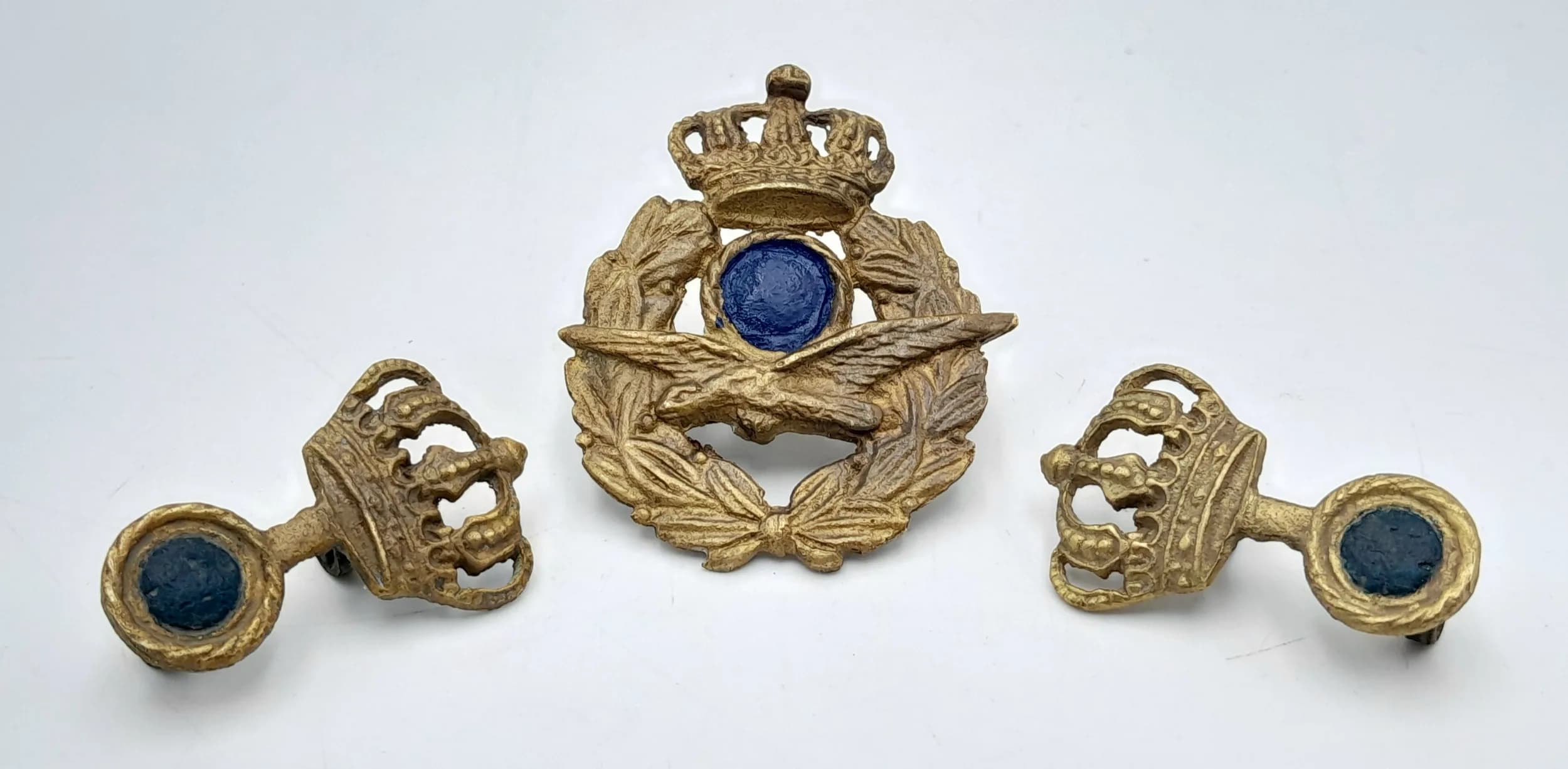 WW2 Greek Royal Hellenic Airforce Cap Badge & Collar Badges Circa 1940.