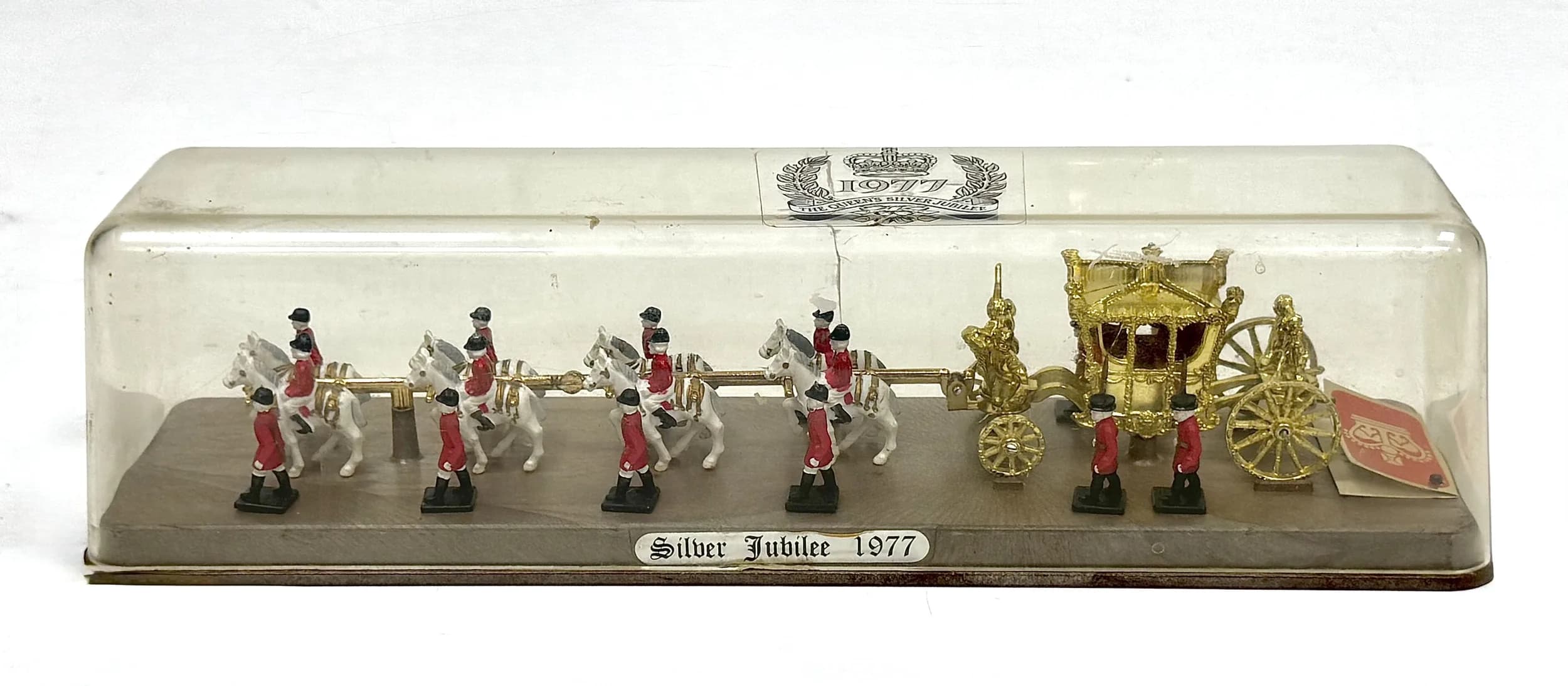 A vintage, Crescent toys, Royal state coach. Produced to commemorate the 1977 Silver jubilee of Queen Elizabeth II. Very good condition.