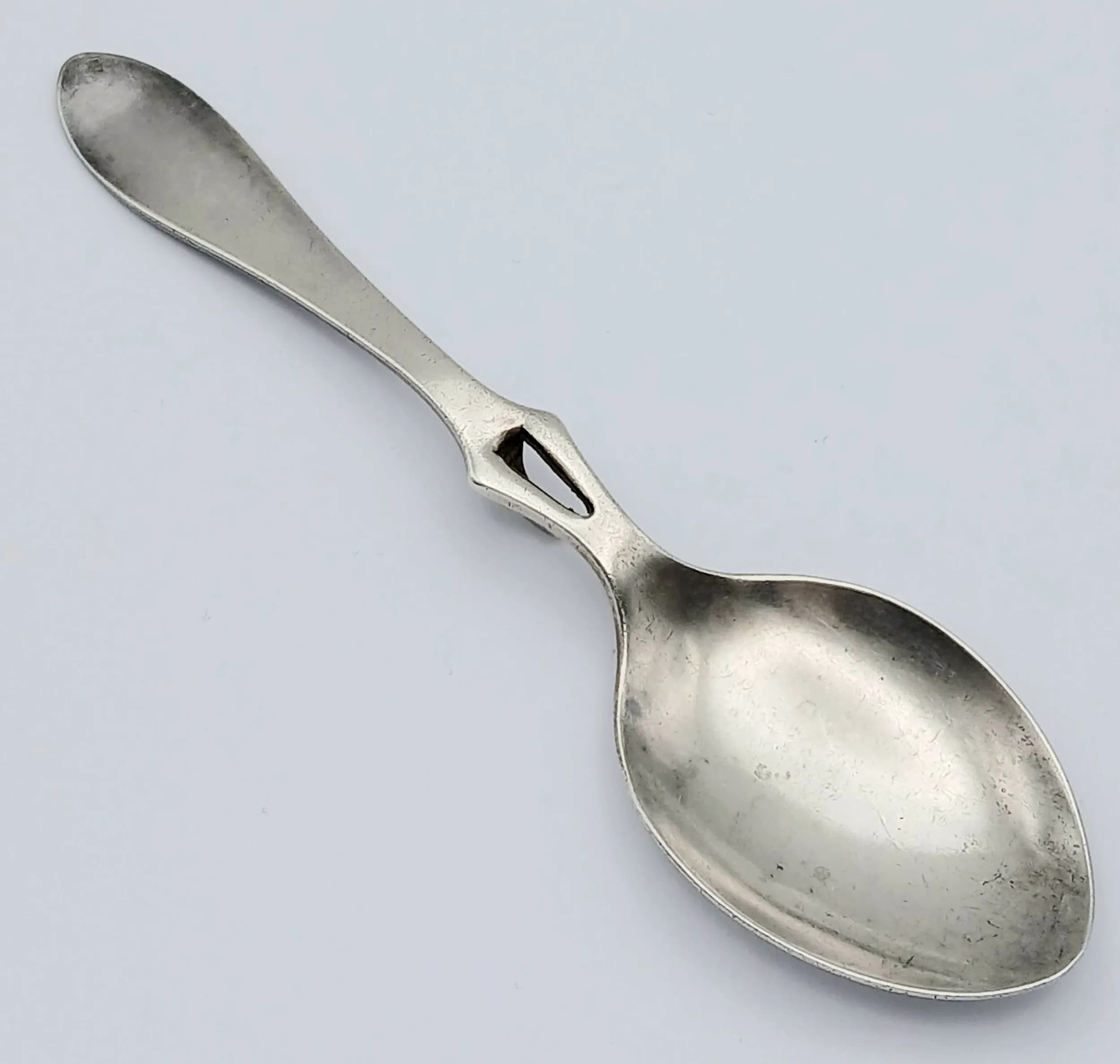 Roberts & Belk SILVER HONEY SPOON. Hallmark for Sheffield 1922. Complete with Drip Hook , Please see pictures.