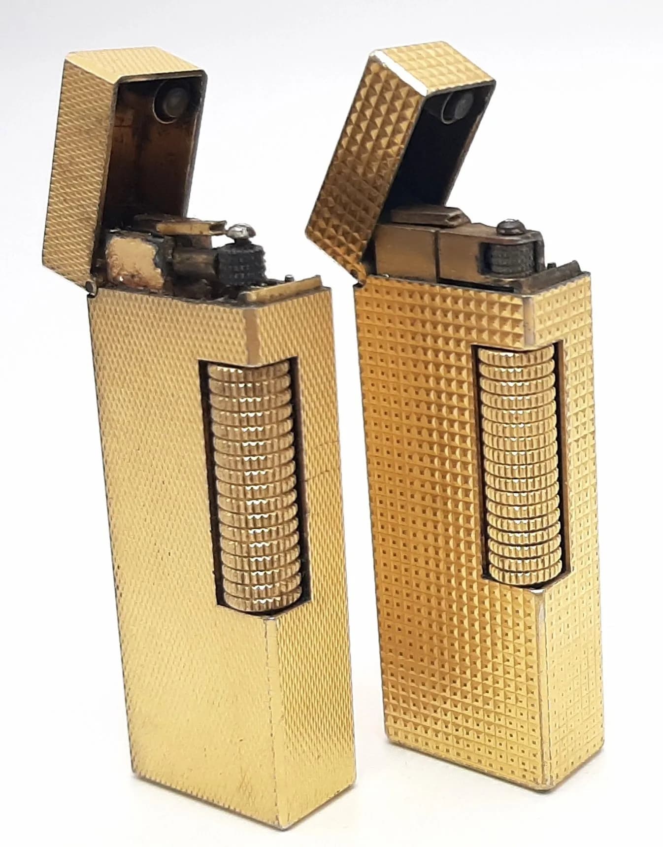 2 UNMISTAKABLE DUNHILL LIGHTERS A/F. UK Mainland Shipping Only