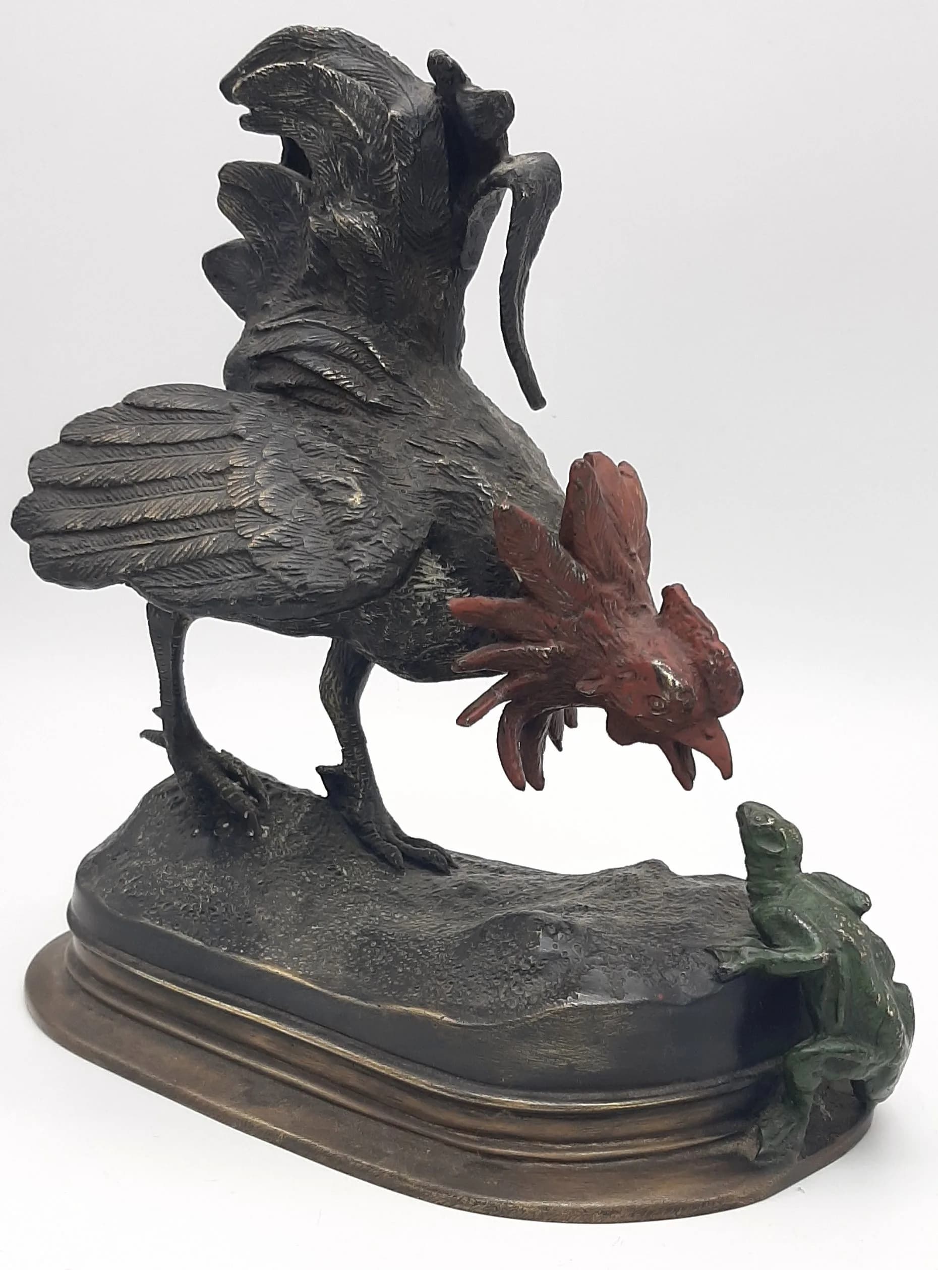 A LARGE BERGMAN COLD PAINTED BRONZE OF A ROOSTER AND LIZARD . 3.15kg 26 x 26cms apprx