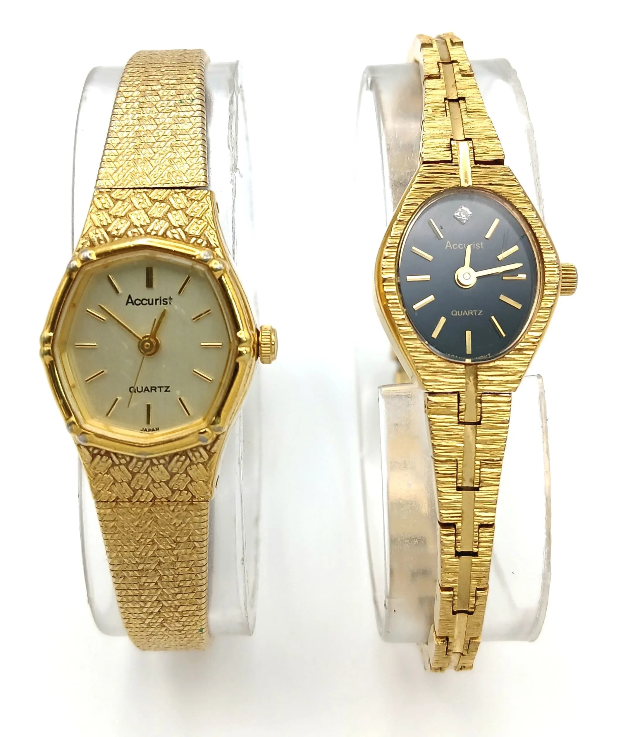 A PAIR OF YELLOW GOLD TONE, ACCURIST LADIES WATCHES. BOTH IN WORKING ORDER. S/A 1697