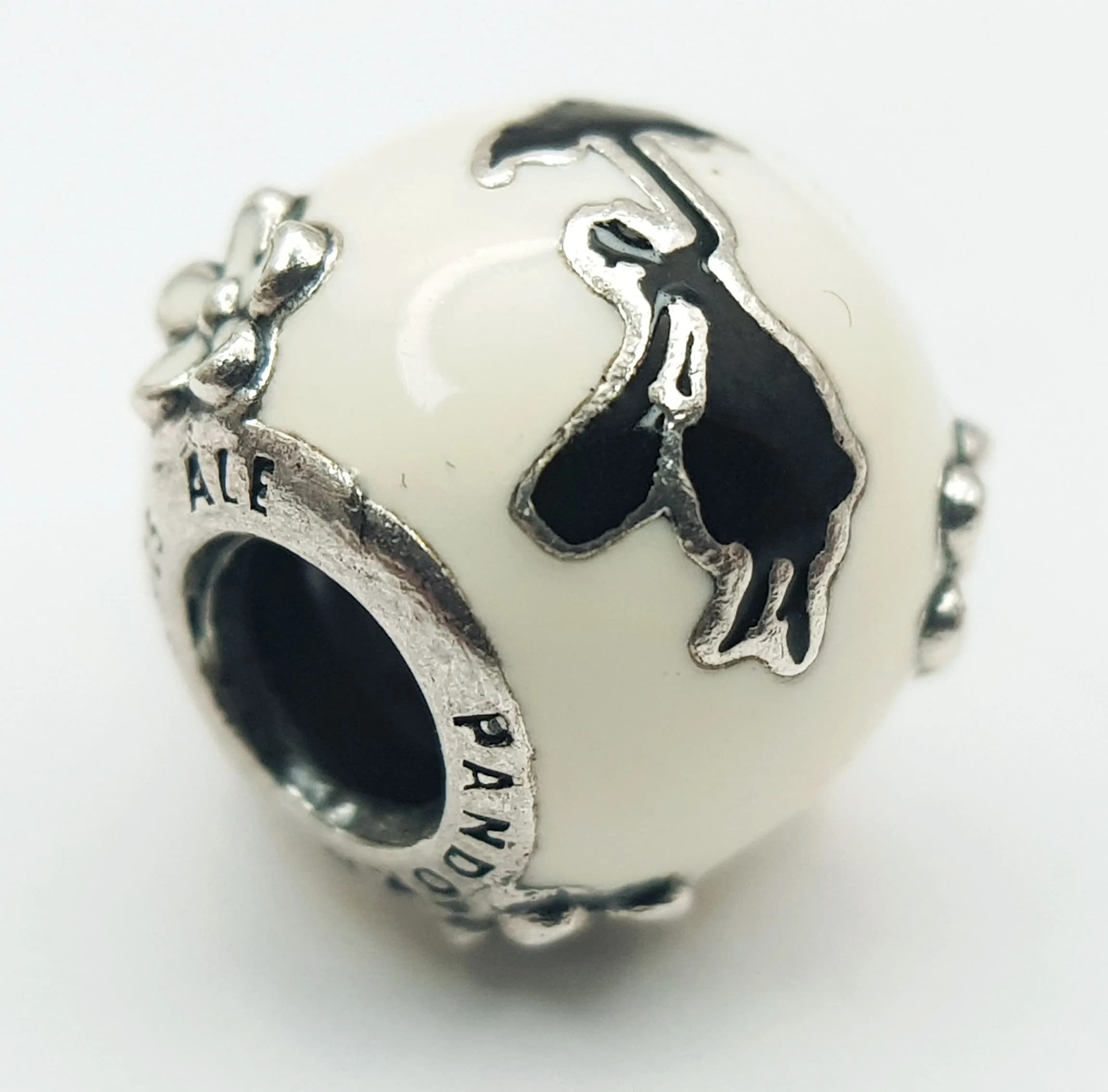 A PANDORA, DISNEY, STERLING SILVER, MARY POPPINS SILHOUETTE CHARM. RETIRED. 4.8G. TREV SIL 6017