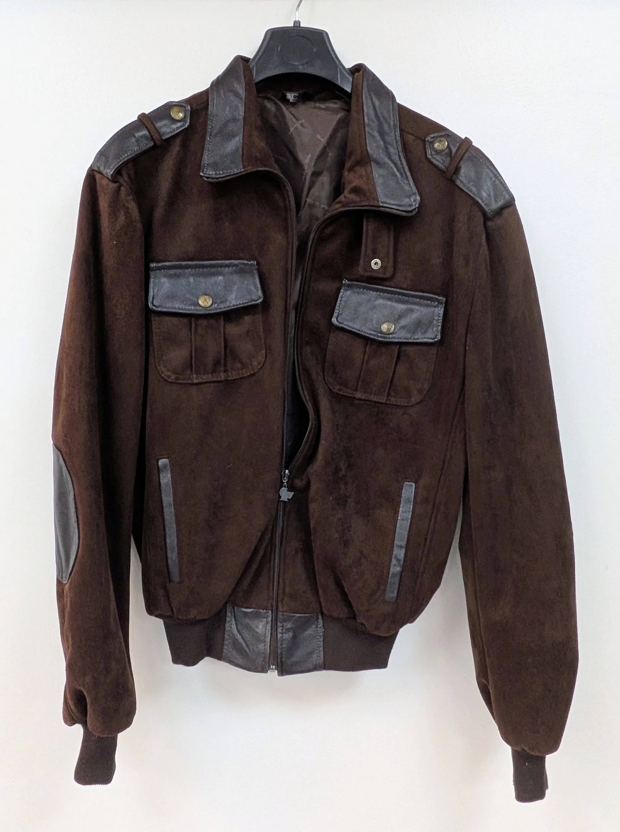 A Vintage Italian AC Brown Suede Gents Jacket. Size Large. Please refer to photos for finer details.