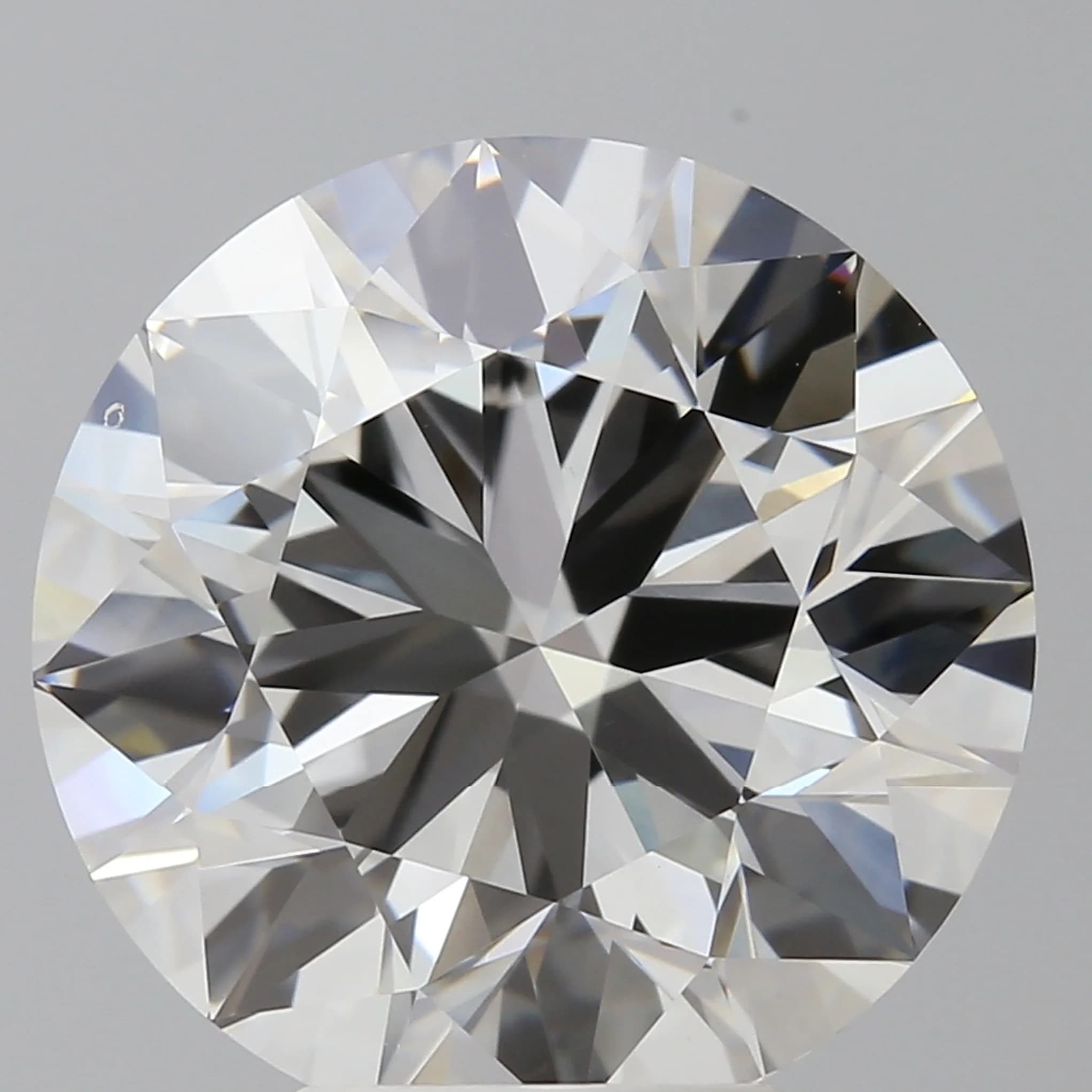 A 5.00ct Round Brilliant Cut Lab-Grown Diamond. Colour E, clarity VS2. IGI certified. Cert no: LG750515911. Measurements: 10.92 x 11.01 x 6.70 mm.