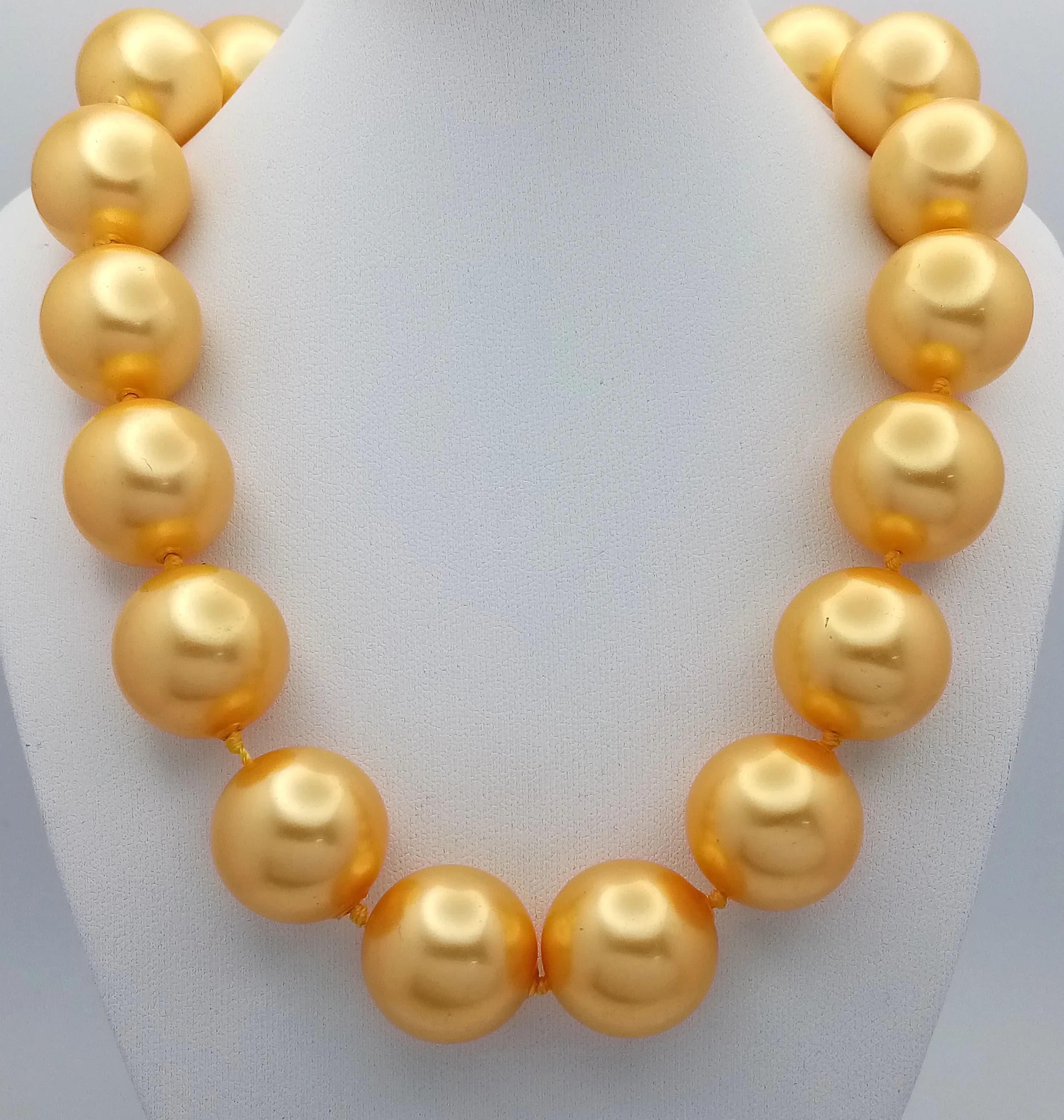 A Statement South Sea Golden Shell Pearl Beaded Necklace. 20mm golden beads! 40 cm necklace length.