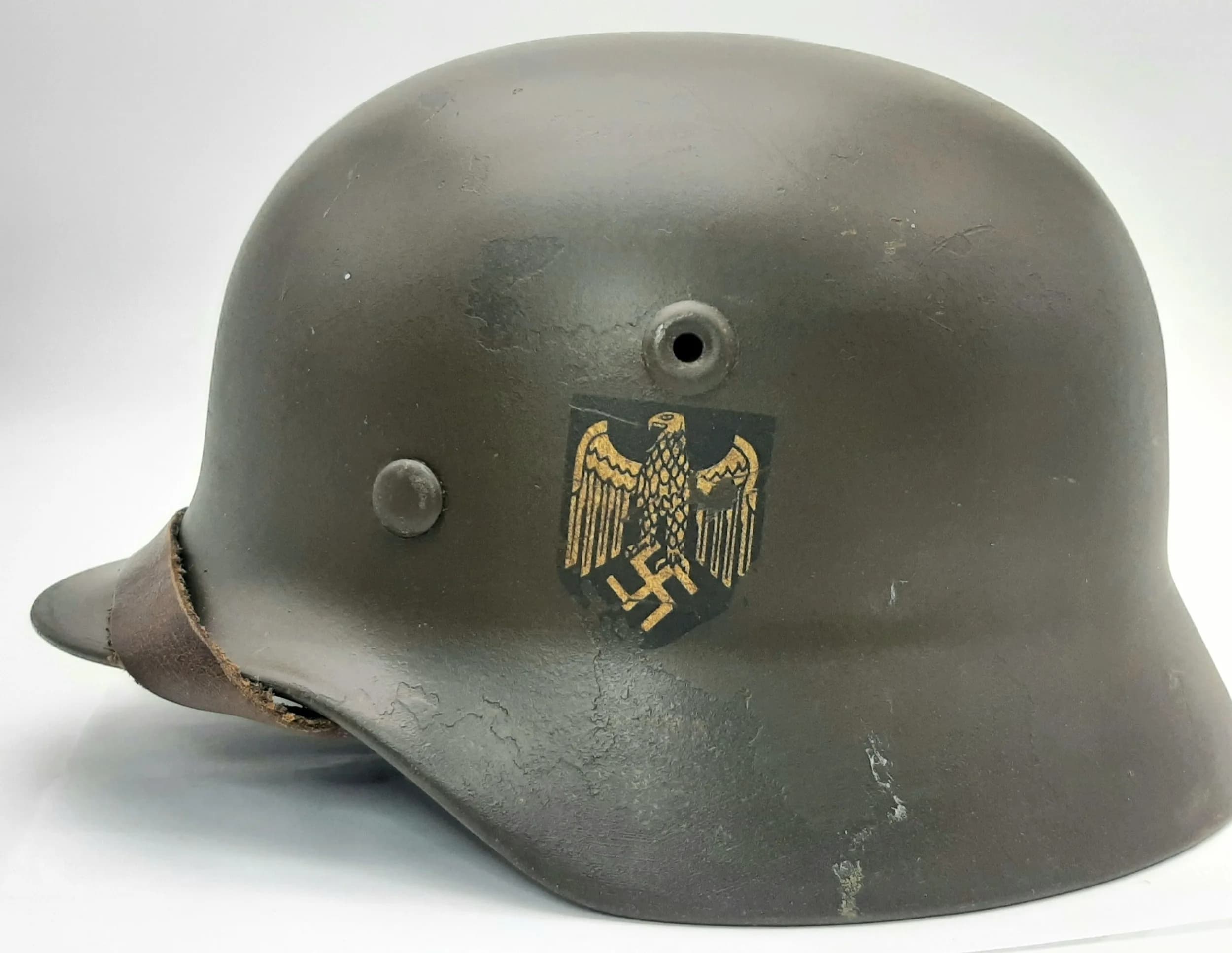 German Kriegsmarine M40 Helmet with liner and chinstrap