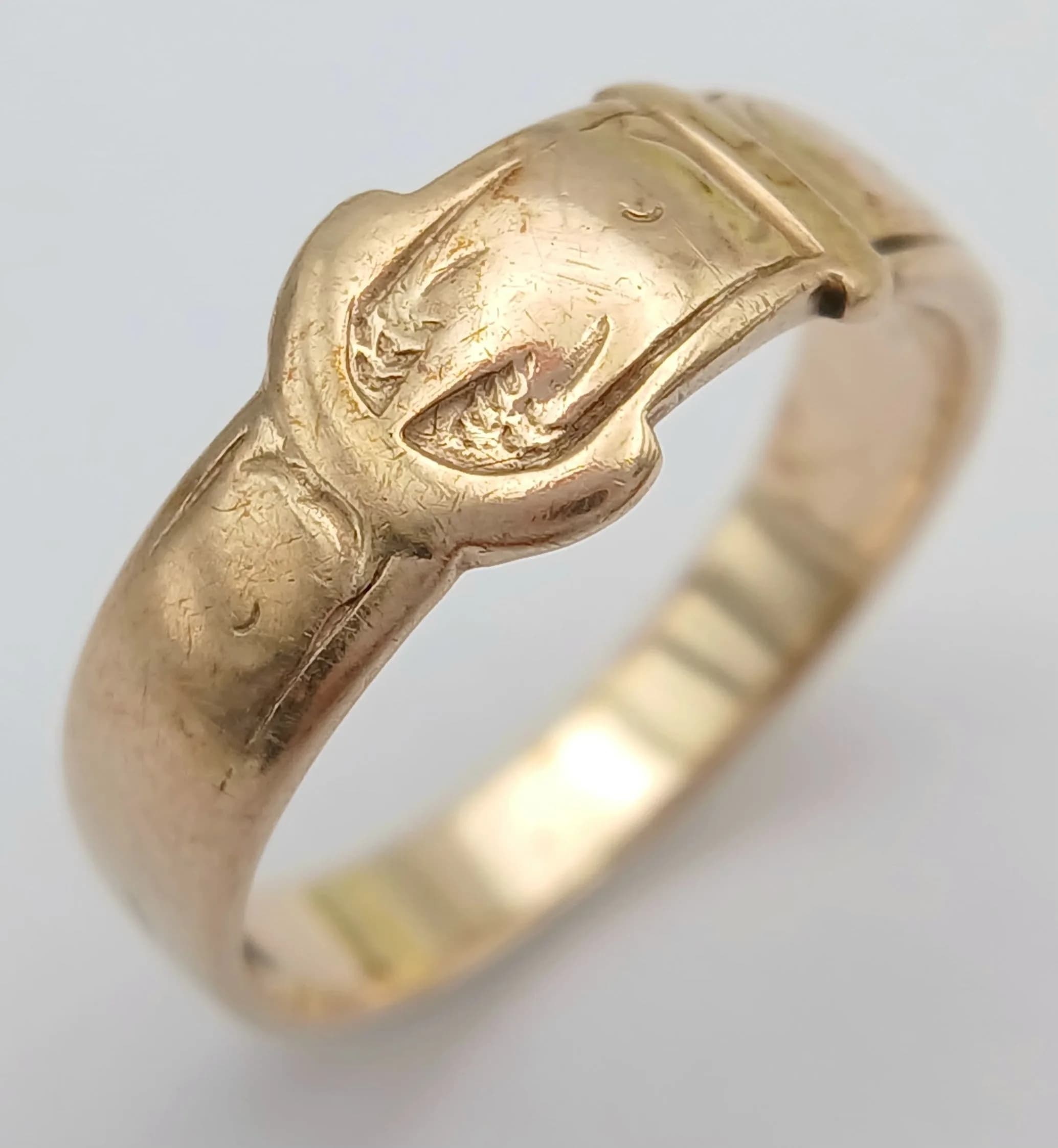 Vintage 9 CARAT GOLD ‘BUCKLE’ RING. 3.2 Grams. Size M 1/2.
