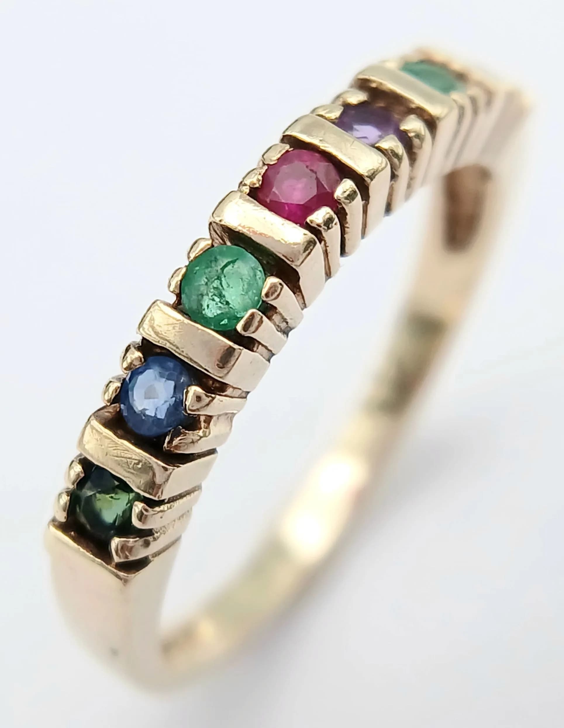 A 9K YELLOW GOLD, DIAMOND AND GEM SET, DEAREST RING. 1.8G, SIZE L. SPSA 7003