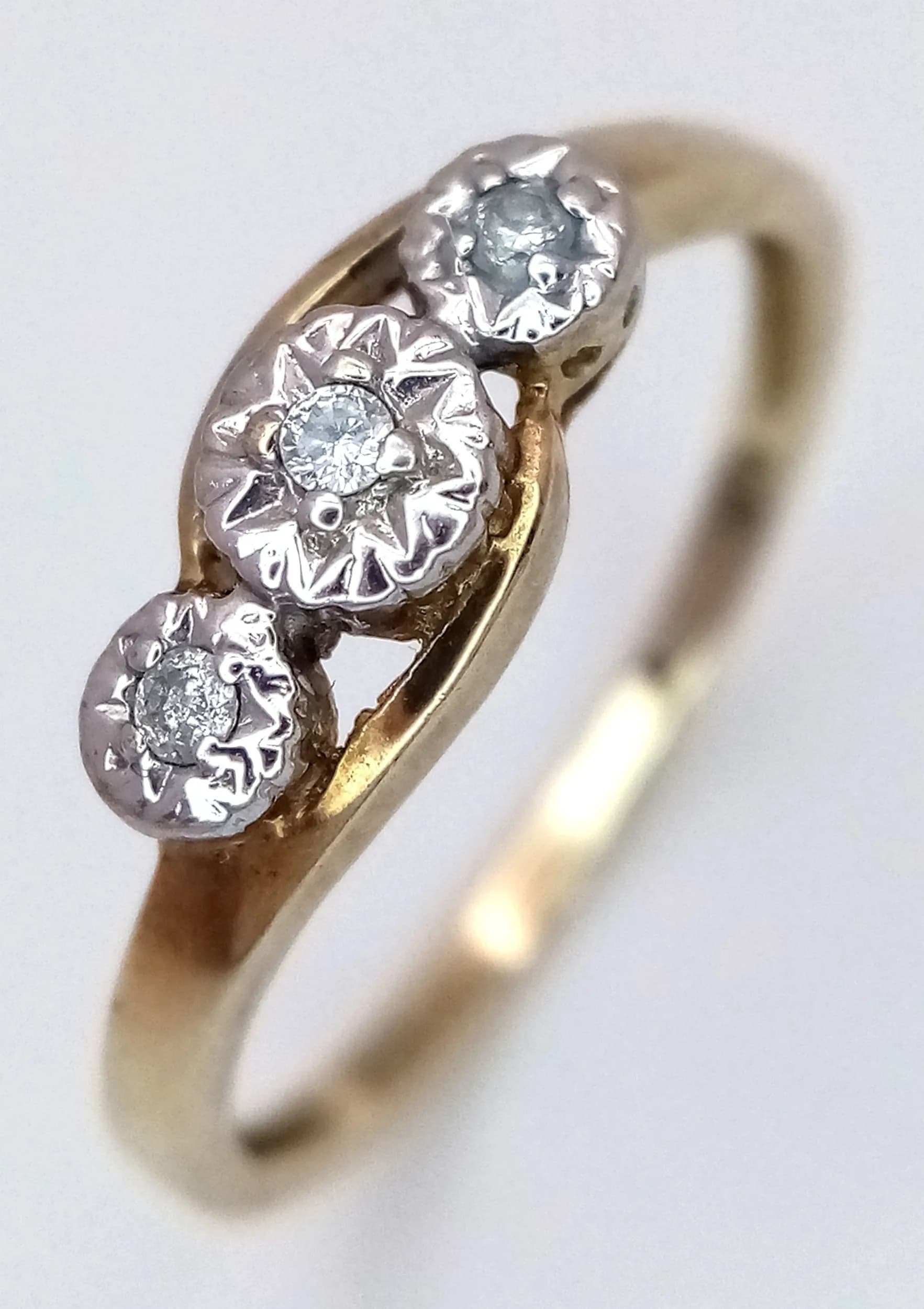 Vintage 9 CARAT GOLD, DIAMOND RING in CROSSOVER STYLE MOUNT. Fully Hallmarked. 1.4 Grams. Size M 1/2 - N.