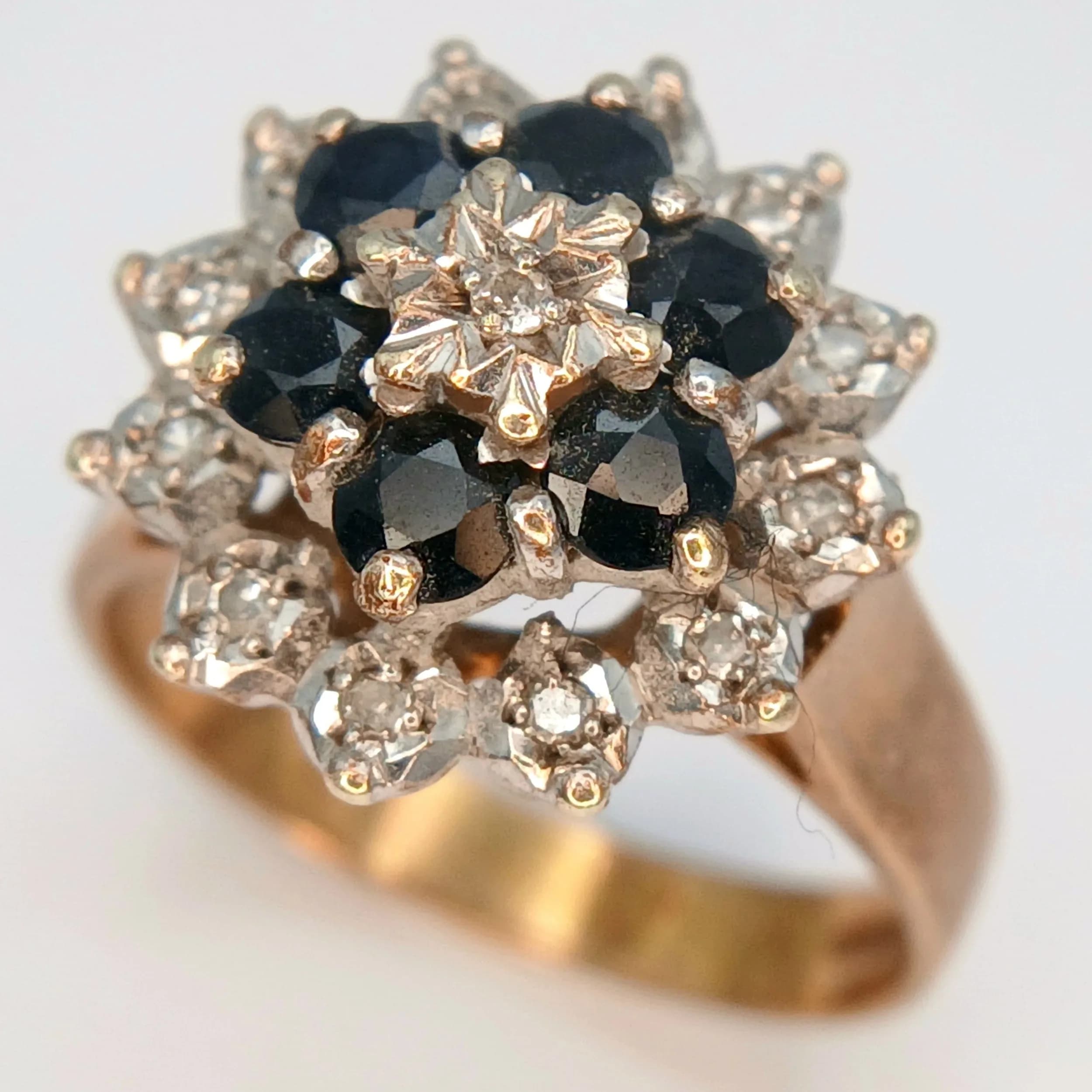 Magnificent Vintage 9 CARAT GOLD, SAPPHIRE and DIAMOND COCKTAIL RING. Full UK hallmark. 4.8 Grams. Size N. Please see pictures.