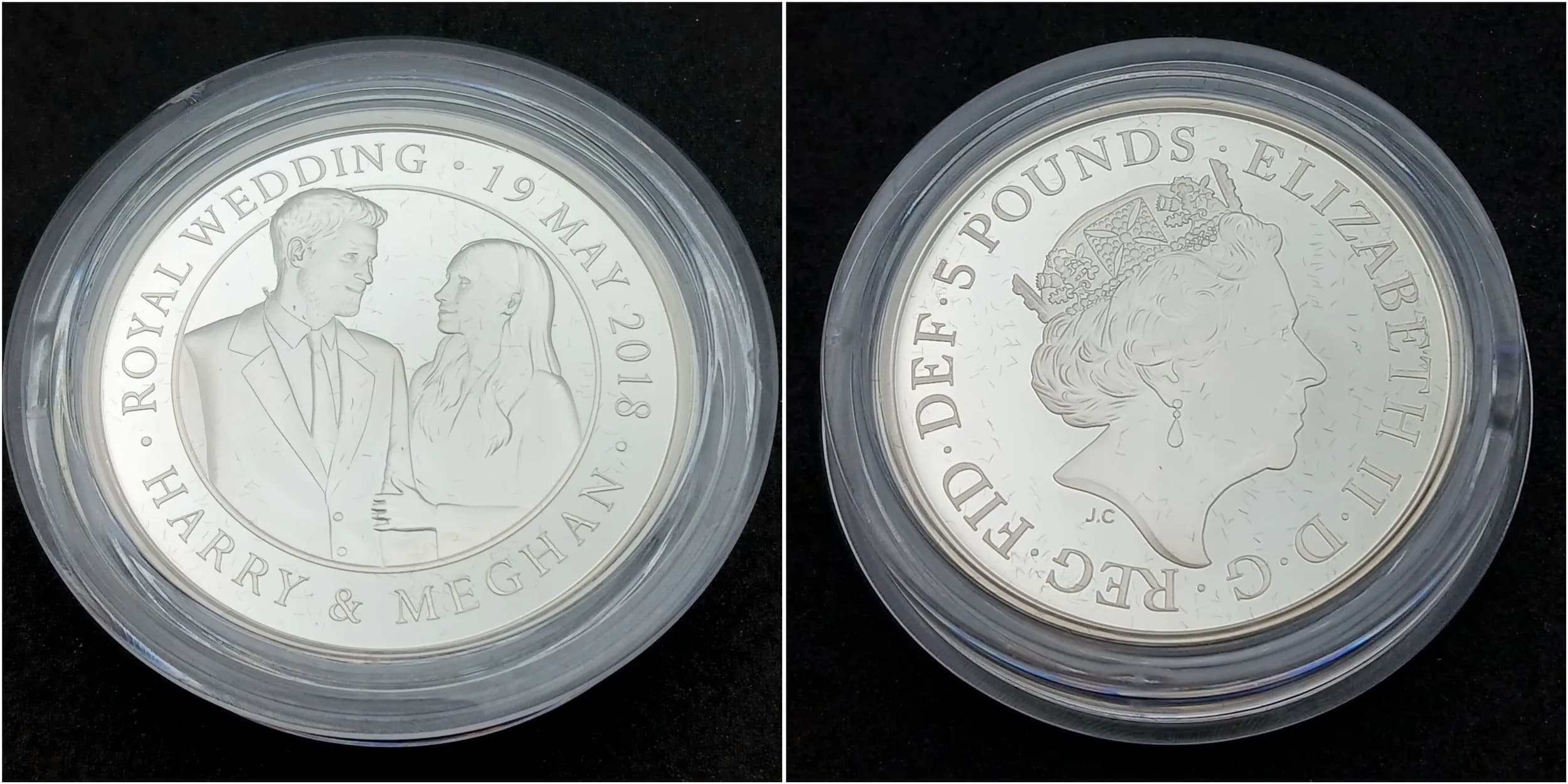A Royal Mint Sterling Silver £5 Commemorative Proof Coin Marking the Wedding pf Prince Harry and Meghan Markle. Encapsulated with COA and case. 28.28g.