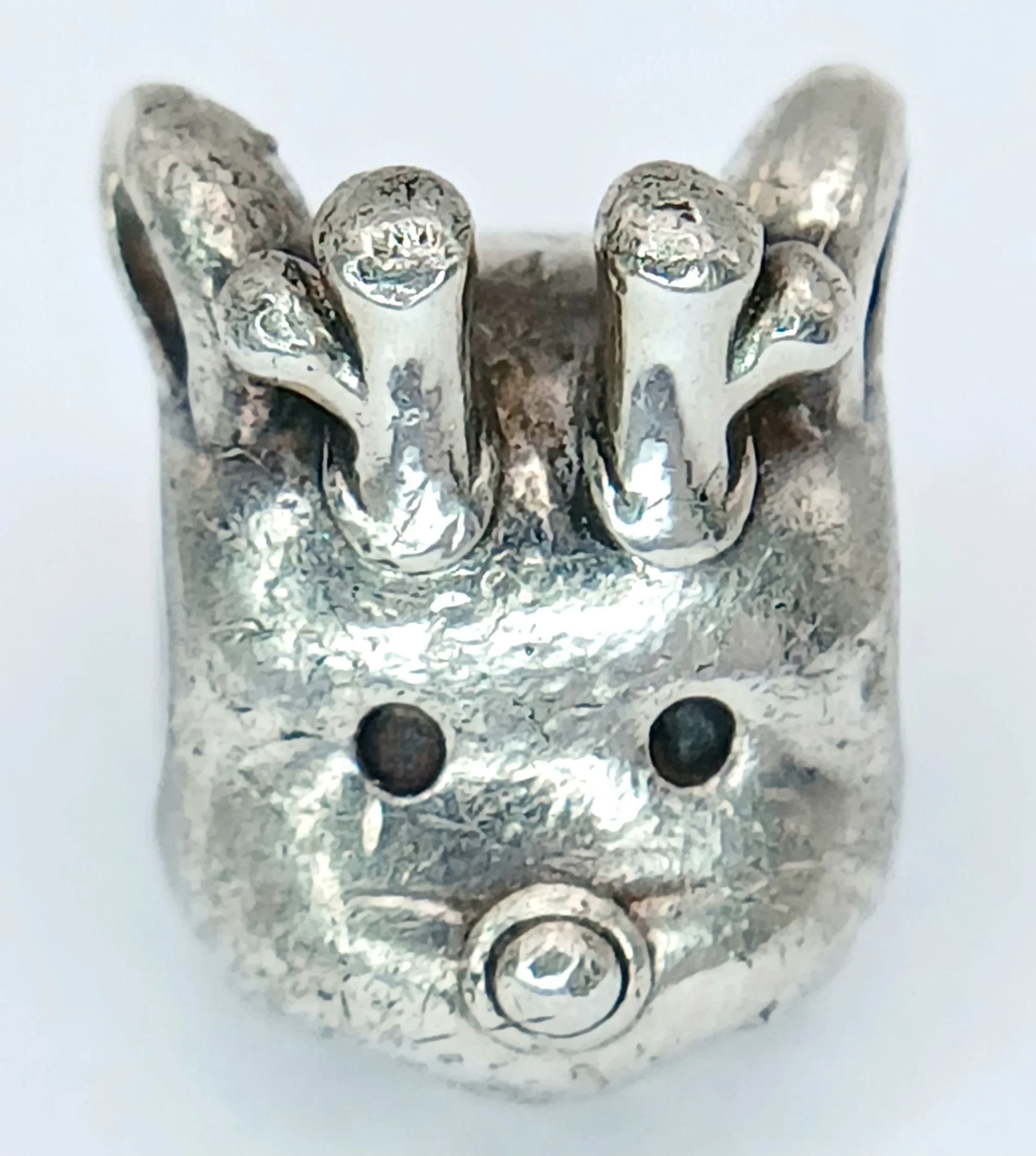 A PANDORA, STERLING SILVER, REINDEER CHARM. 4.1G. 8292