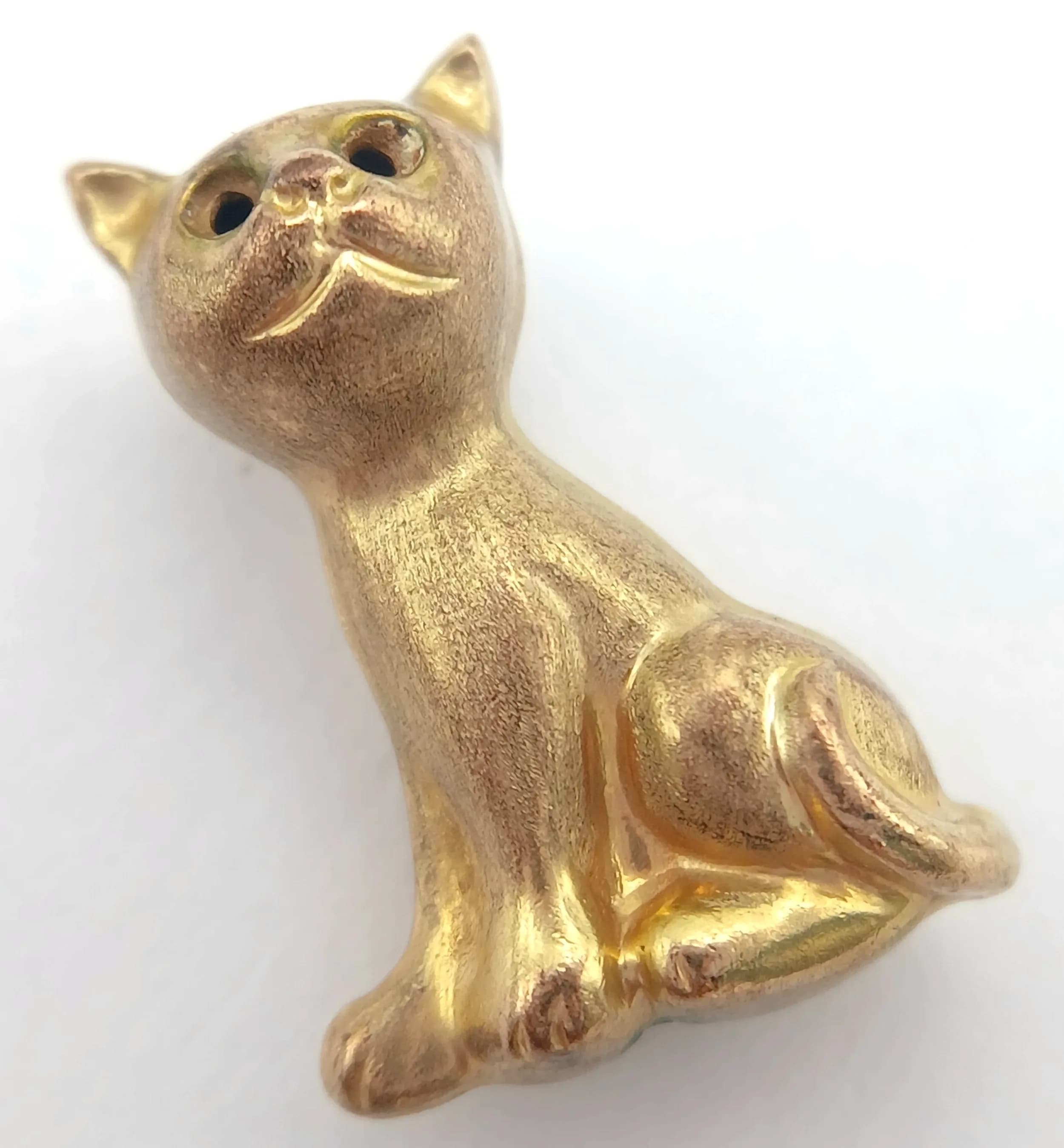 A 9K Yellow Gold Pussy Charm/Pendant. 2cm. 1.23g