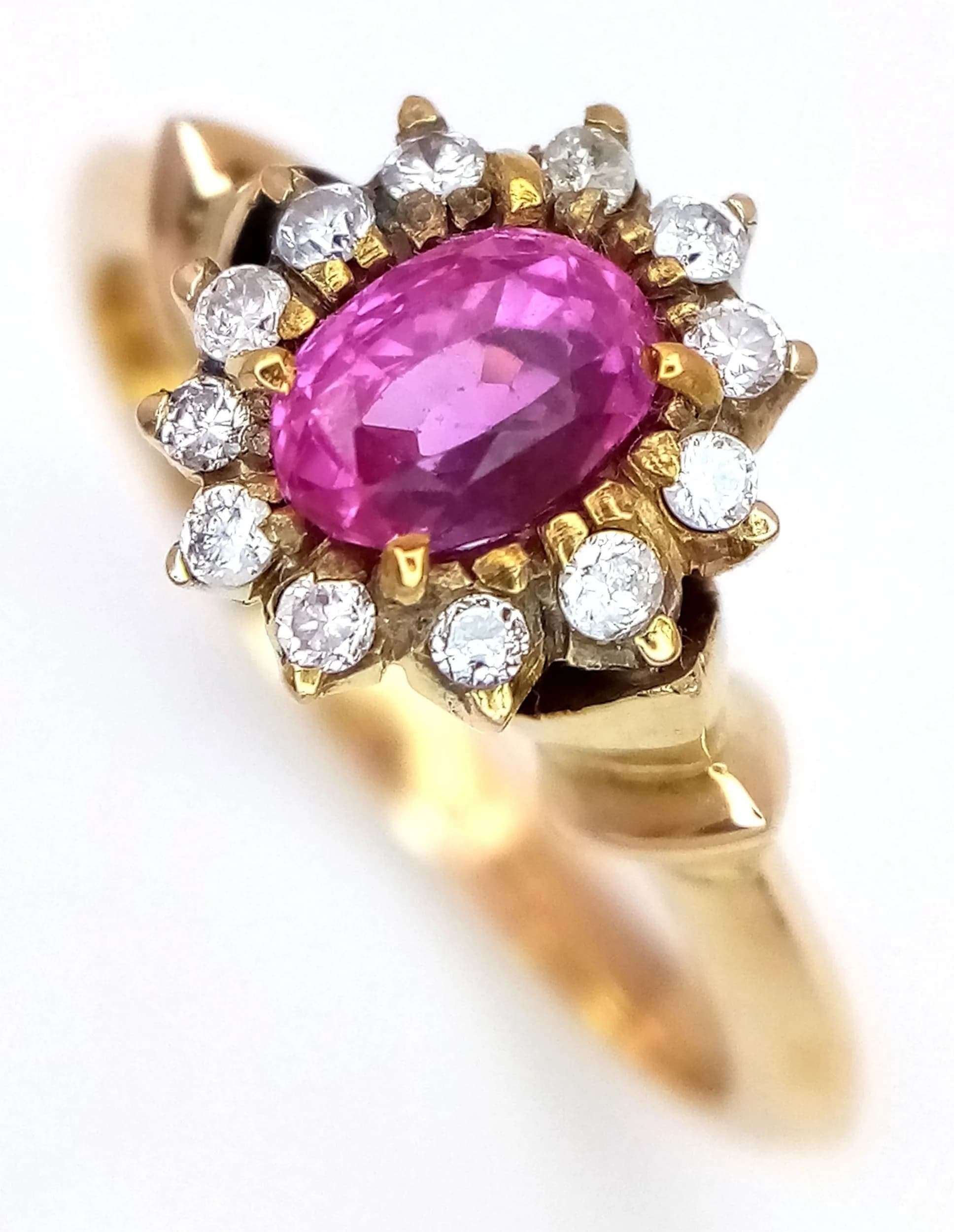 A 14K YELLOW GOLD, DIAMOND AND CORUNDUM, CLUSTER RING. 3.3G, SIZE K. A/S 1328