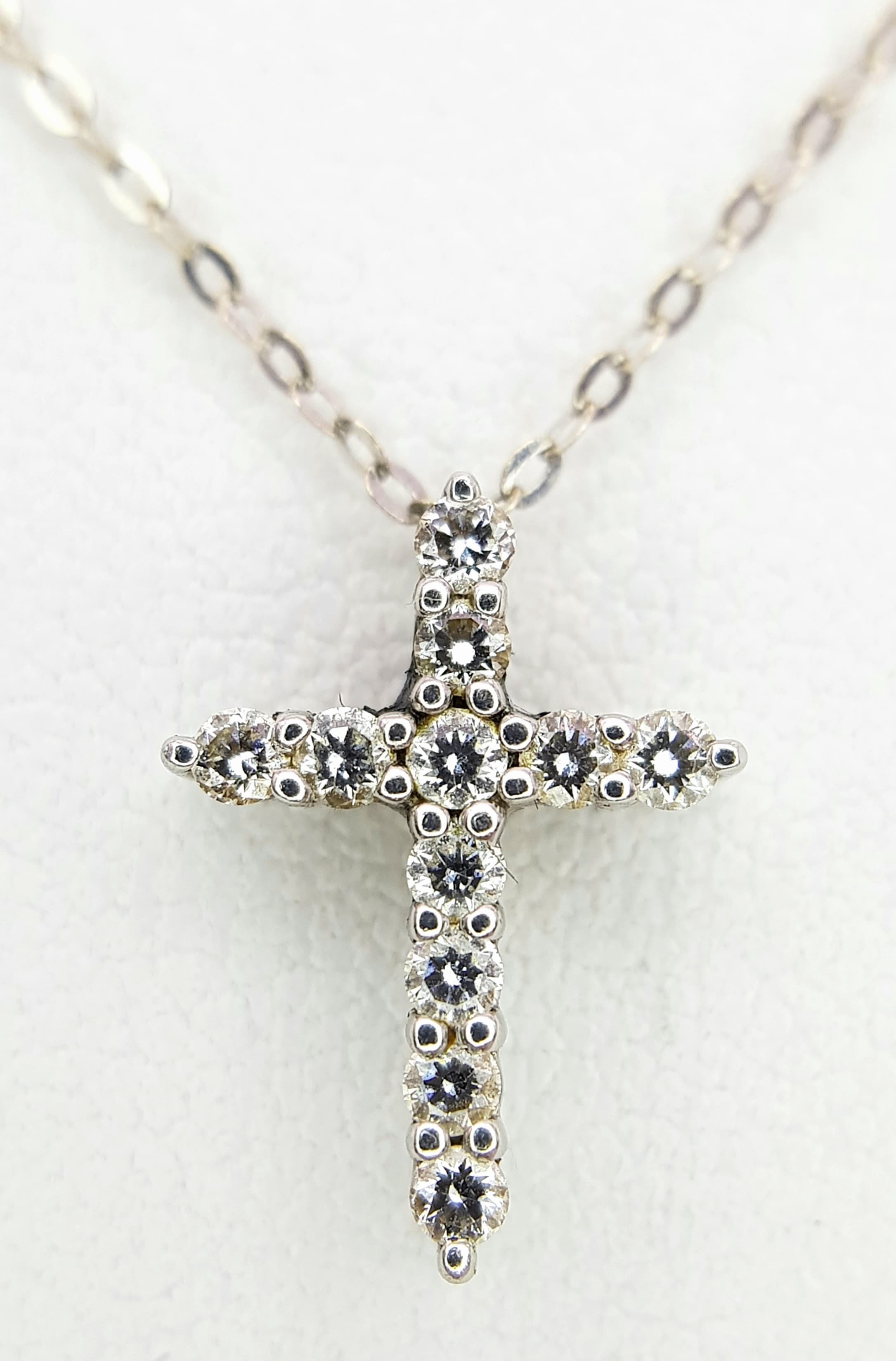 Buying "Job Lot" Jewellery at Auction: Why Buying More Costs Less and When It's Worth Doing
