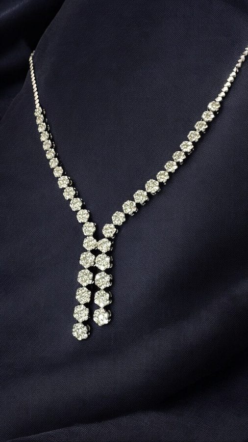 The True Worth of the Van Cleef-Style Full Clover Collar Necklace